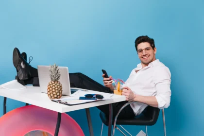 izonemedia360.com entrepreneur